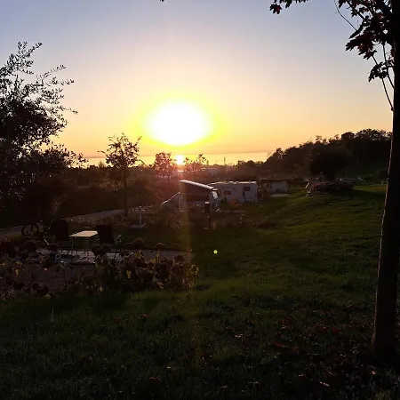 Dom wakacyjny Agricamping Est Garda Zaffiro *